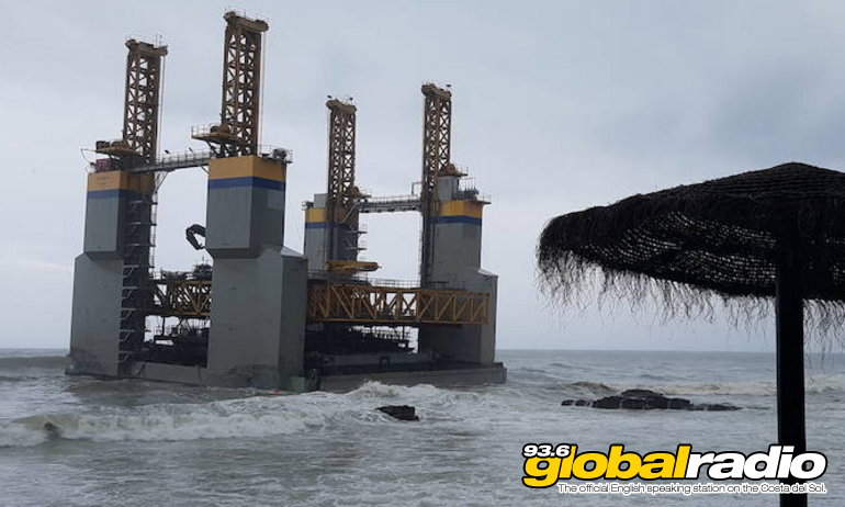 Ocean Platform Runs Aground At Benalmadena