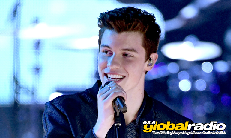 Shawn Mendes Theres Nothing Holding Me Back