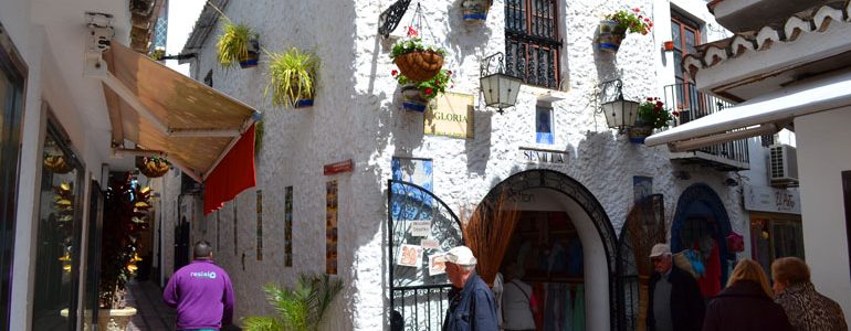 The Beautiful Streets of the Casco Antiguo in Marbella - Global Radio Focus on Marbella